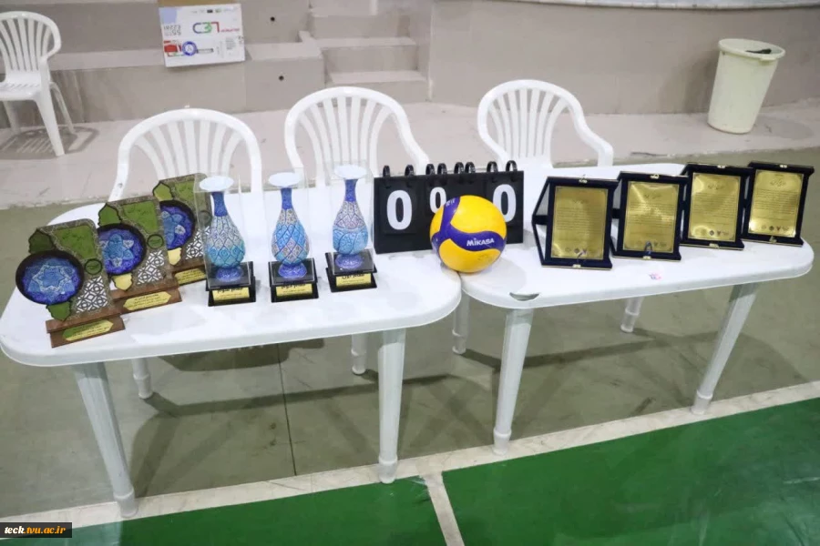 برگزاری نخستین دوره مسابقات والیبال بسیج اساتید و کارکنان دانشگاه ها ومراکز آموزش عالی منطقه کاشان به مناسبت هفته بسیج 6