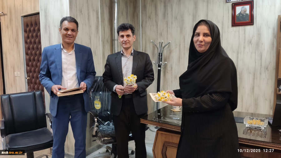 همزمان با فرارسیدن ولادت با سعادت حضرت فاطمه زهرا سلام الله علیها و گرامیداشت مقام زن برگزار شد: 
 مراسم تجلیل از بانوان کارمند دانشکده ملی مهارت شهید رجایی کاشان  2