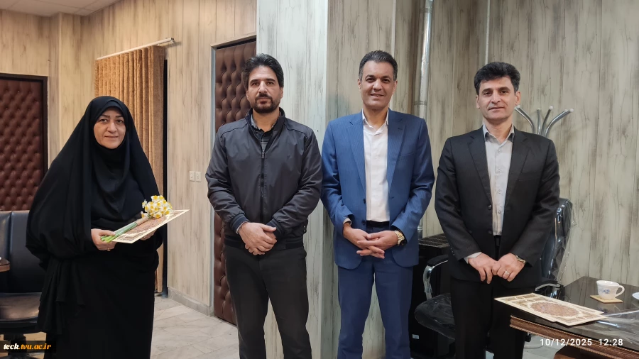 همزمان با فرارسیدن ولادت با سعادت حضرت فاطمه زهرا سلام الله علیها و گرامیداشت مقام زن برگزار شد: 
 مراسم تجلیل از بانوان کارمند دانشکده ملی مهارت شهید رجایی کاشان  5