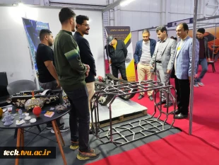 بازدید رئیس دانشکده ملی مهارت شهید رجایی کاشان از  نمایشگاه نوآوری و فناوری کاشان ۱۴۰۴ 3