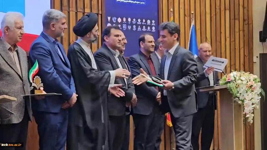 تقدیر از پژوهشگران برتر دانشگاه های منطقه کاشان
در مراسم اختتامیه جشنواره پژوهش و فناوری 10