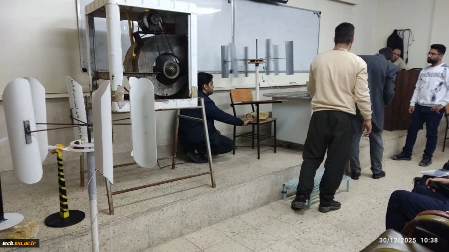 برگزاری مسابقه ساخت توربین بادی در دانشکده ملی مهارت شهید رجایی کاشان 6