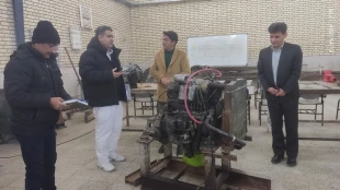 بازدید نمایندگان شرکت ایران خودرو از دانشکده شهید رجایی کاشان 3