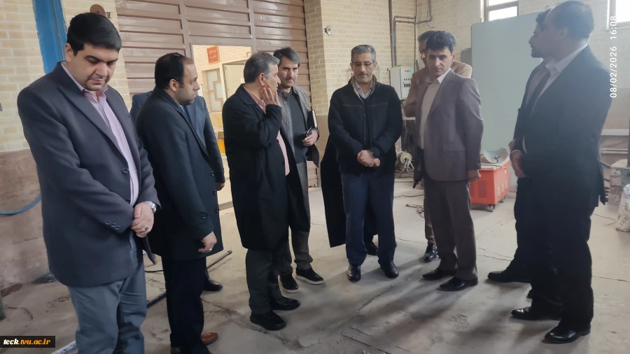 بازدید دکتر محمدرضا کلباسی معاون آموزشی دانشگاه ملی مهارت از مرکز رشد ، آزمایشگاه ها و کارگاه های دانشکده شهید رجایی کاشان 8