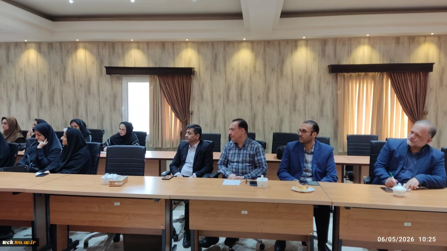 نشست مدیرکل دفتر همکاری‌های علمی و بین‌المللی دانشگاه ملی مهارت با اعضای هیئت علمی دانشکده های کاشان 4