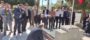 تجدید بیعت رؤسای دانشگاه های کاشان با شهدا همزمان با آغاز سال تحصیلی 1406- 1405 3