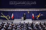 رهبر انقلاب هم‌اکنون در دیدار فرماندهان نیروی هوایی ارتش: جبهه دشمن برای خواص برنامه دارد. جلوگیری از نقش شتاب‌دهندگی خواص در جامعه و ایجاد تردید و تعلل در آنان مهم‌ترین برنامه دشمن است.